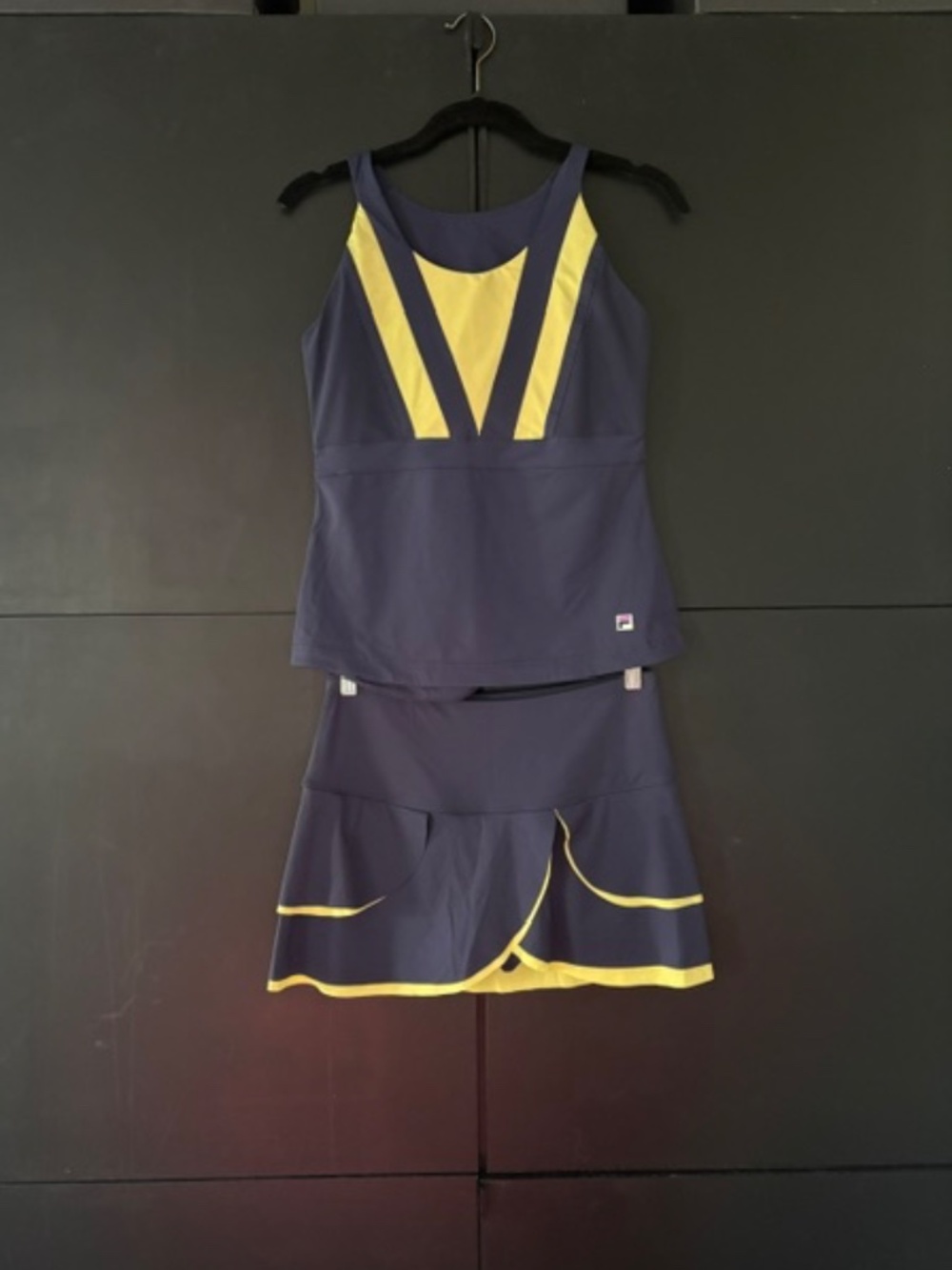 Fila Women's Alley Tennis Skirt and Full Cover Top Set Size Small EUC!
